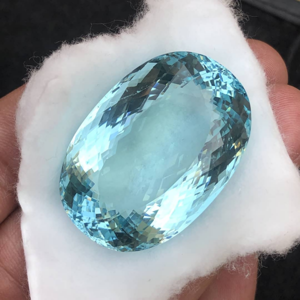 Aquamarine - 141 Carats