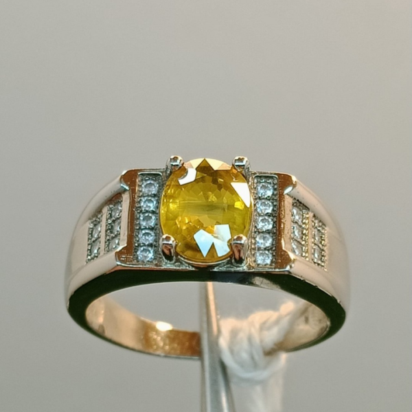 Yellow Sapphire (Fukhraj) - Image 2