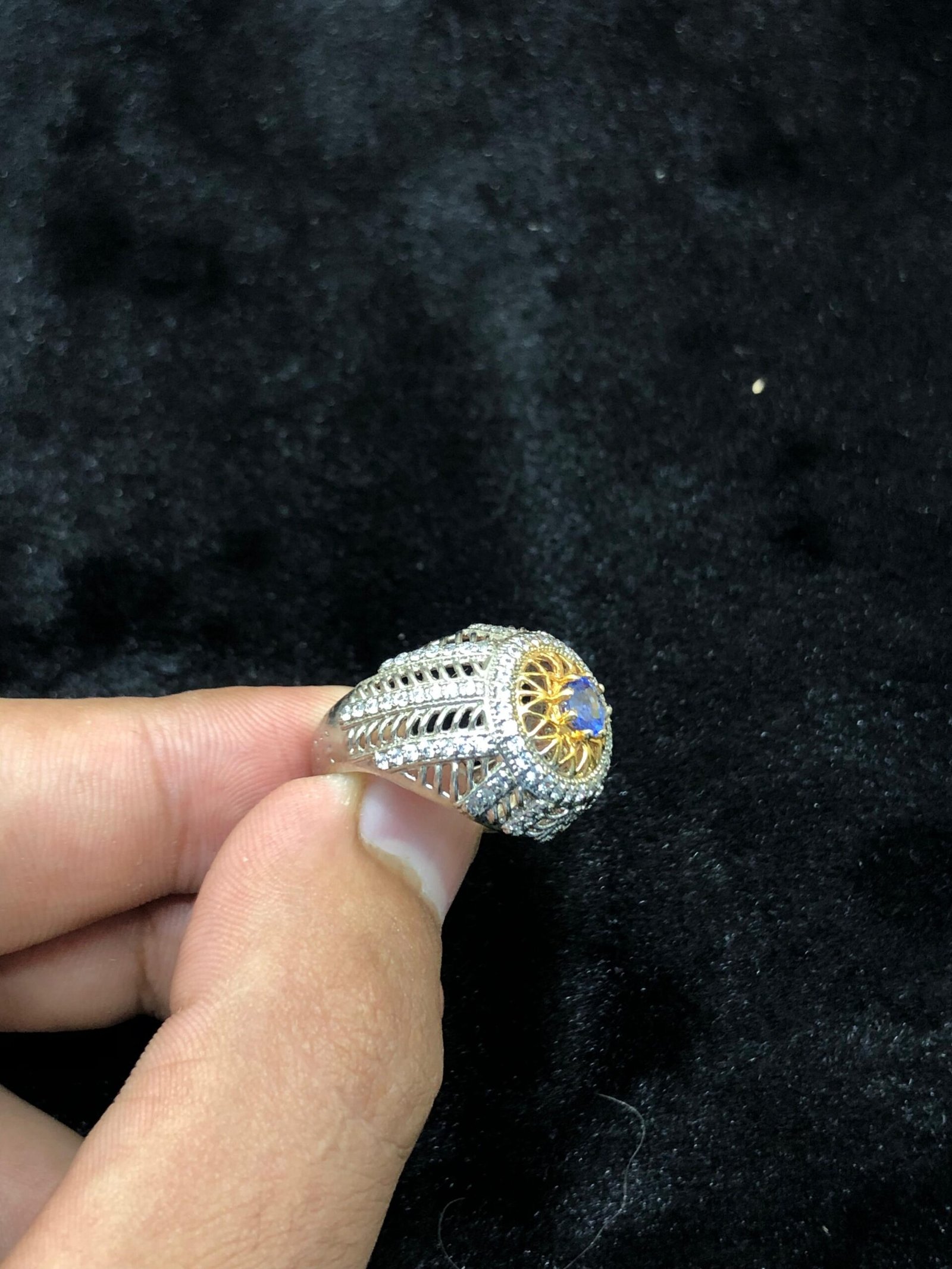 NATURAL BLUE SAPPHIRE - Image 2