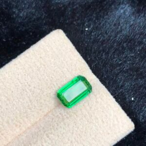 NATURAL TSAVORITE GARNET